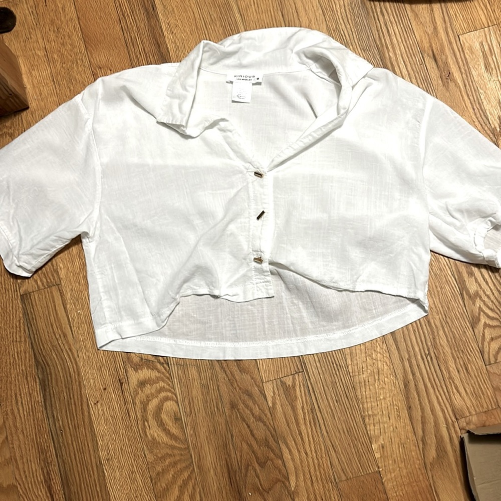 Kirious white cropped button up